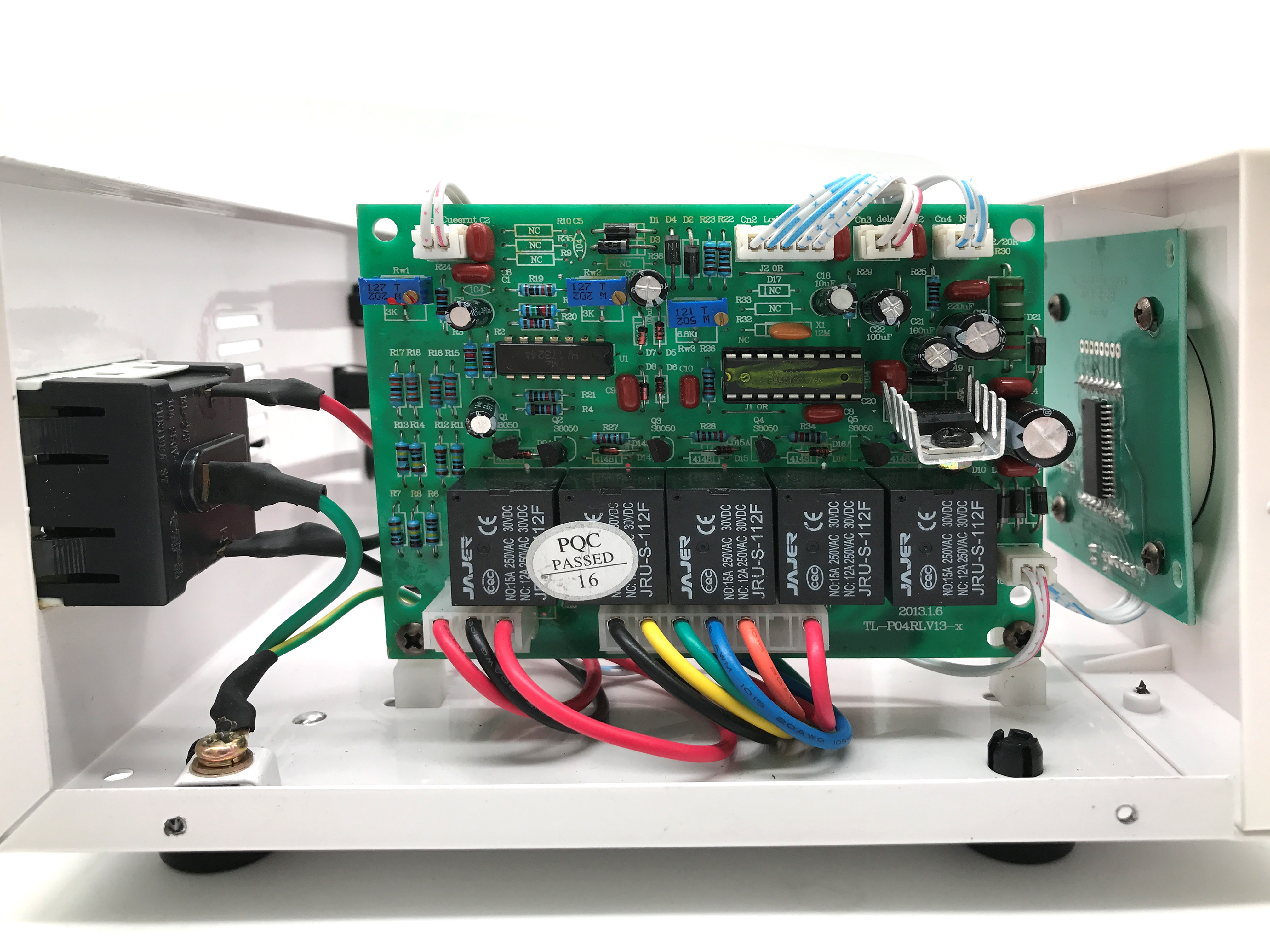Control de relé Estabilizador de voltaje Pantalla LED Nueva tecnología Estabilizador automático de voltaje de CA monofásico